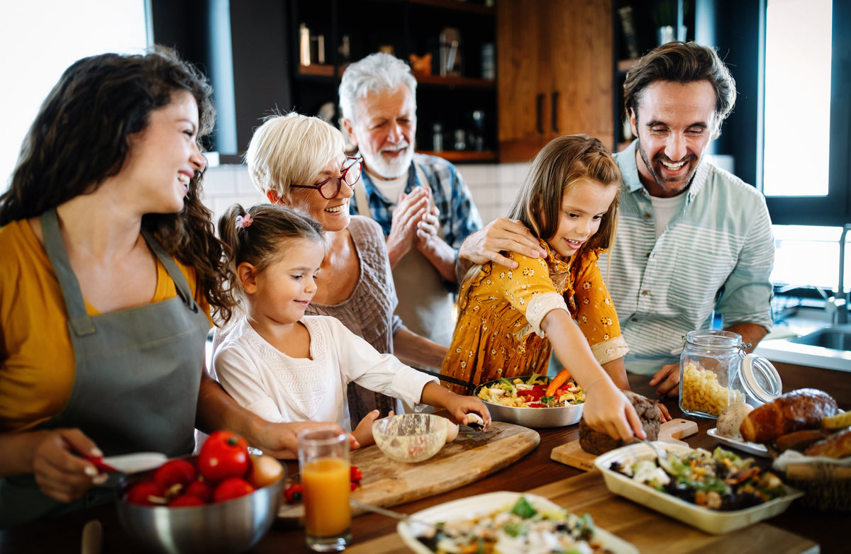 8 Tips for a Happy, Healthy Holiday Season